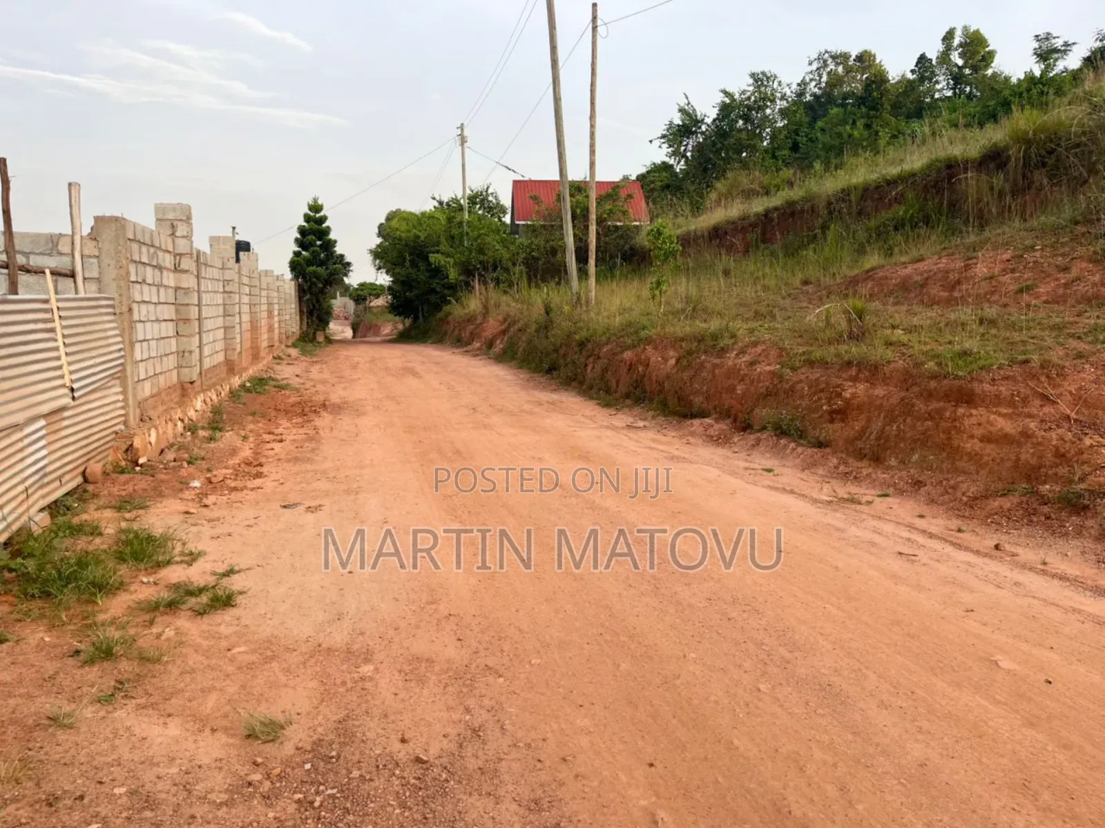 Mutundwe Hill (Rubaga, Kla), Fenced Plots, 20decimals, 250m