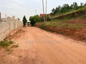Mutundwe Hill (Rubaga, Kla), Fenced Plots, 20decimals, 250m