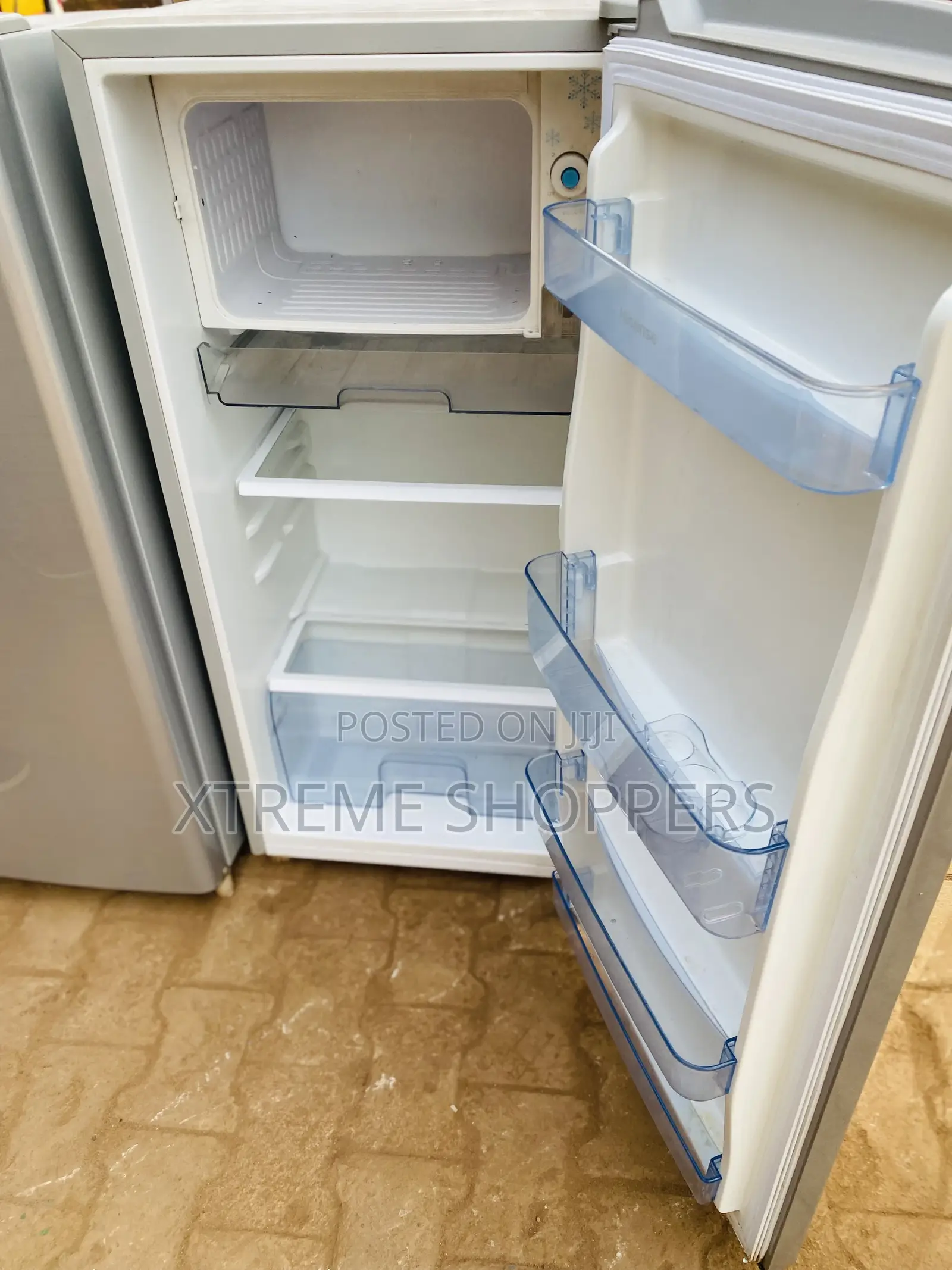 New Stock In Town / Fridge /Refrigerator/ Hisense 195liters