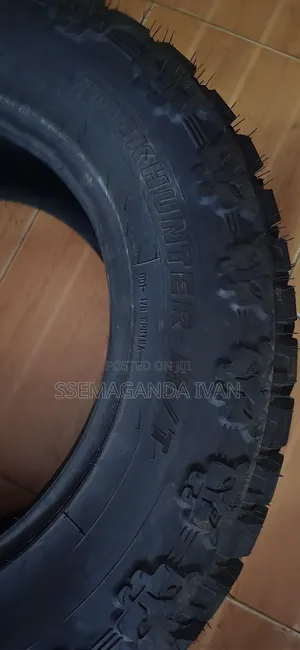 33x12.50r18 Lt