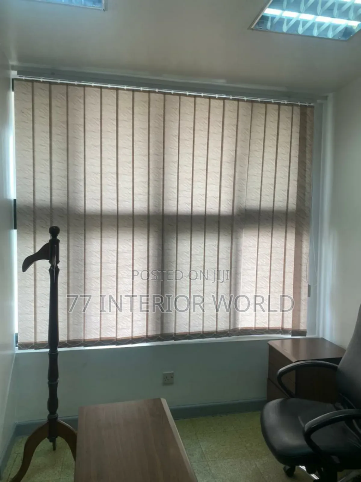 Specialised Blind