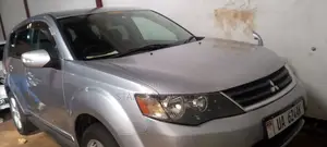 Mitsubishi Outlander 2.4 2009 Silver