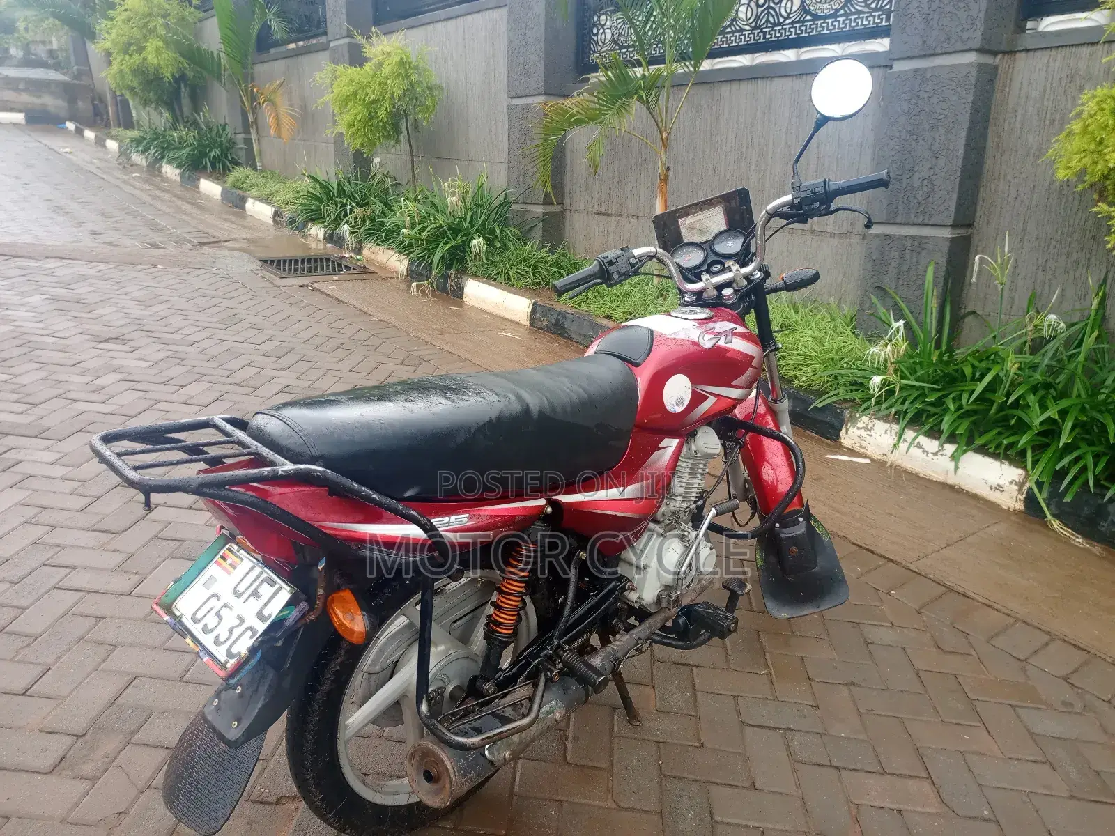 Bajaj Boxer 125 2022 Red