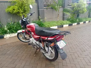 Bajaj Boxer 125 2022 Red