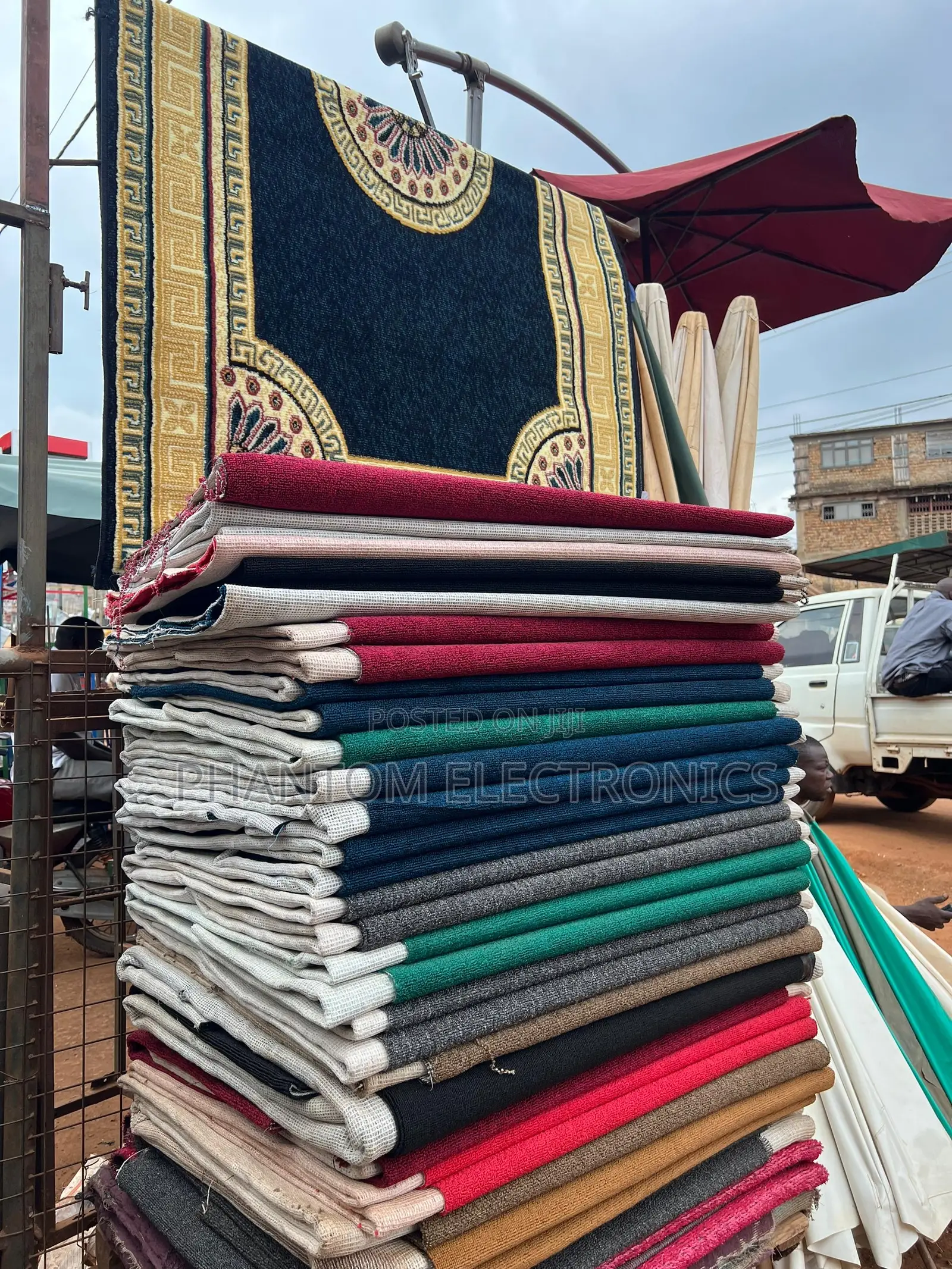 Carpets in Variety of Colors Available at Your Choosing