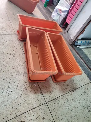 Photo - Gardeners Plastic Flower Pots (Rectangular)