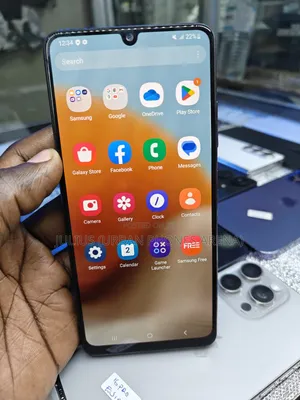 Photo - Samsung Galaxy A32 128 GB Black
