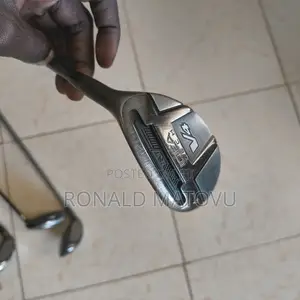 Photo - 4 Iron , Ooks Like a Hybrid