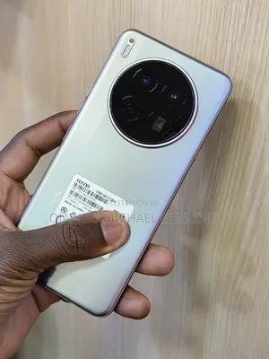Tecno Camon 40 Premier 256 GB Gray
