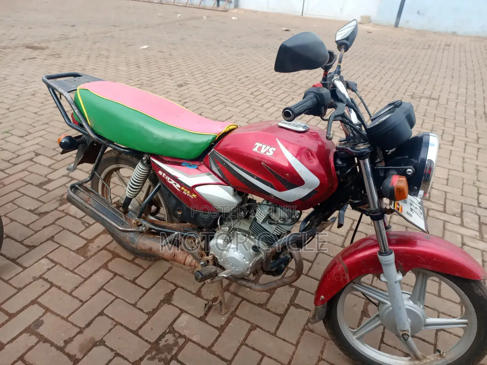 TVS HLX 125 2023 Red