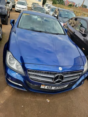 Photo - Mercedes-Benz CLS 2013 Blue