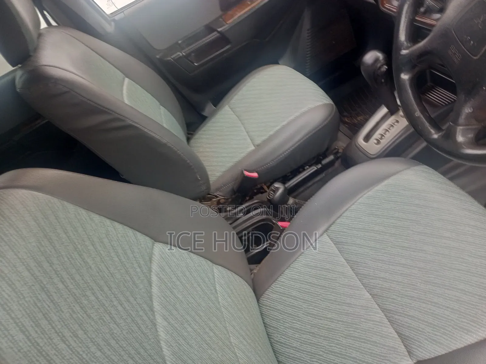 Mitsubishi Pajero IO 2000 White