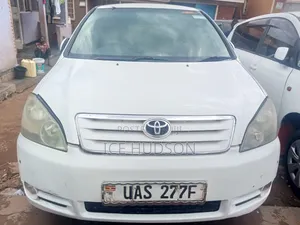 Toyota Ipsum 2003 White