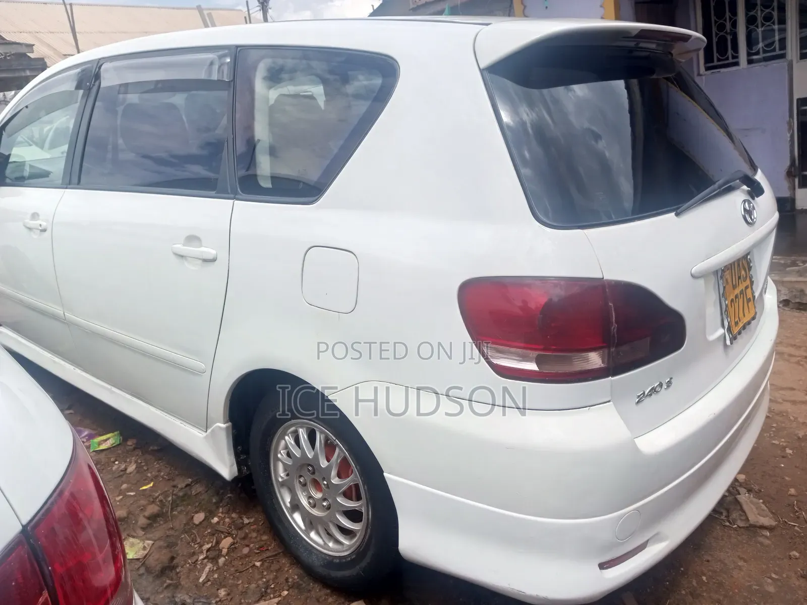 Toyota Ipsum 2003 White
