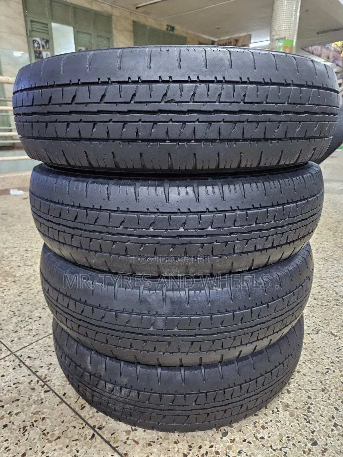195 80 R15 Dunlop Tires That Are Always Ready for You Boss.