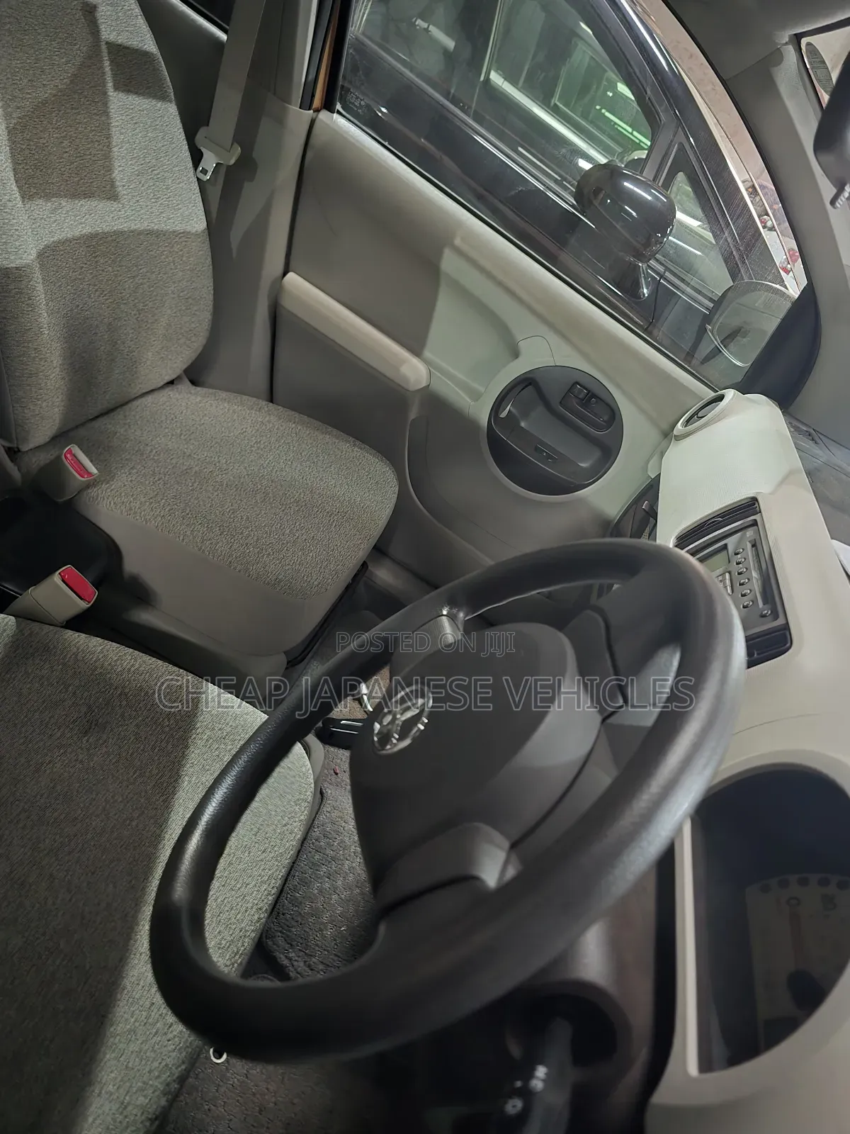 Toyota Passo 2011