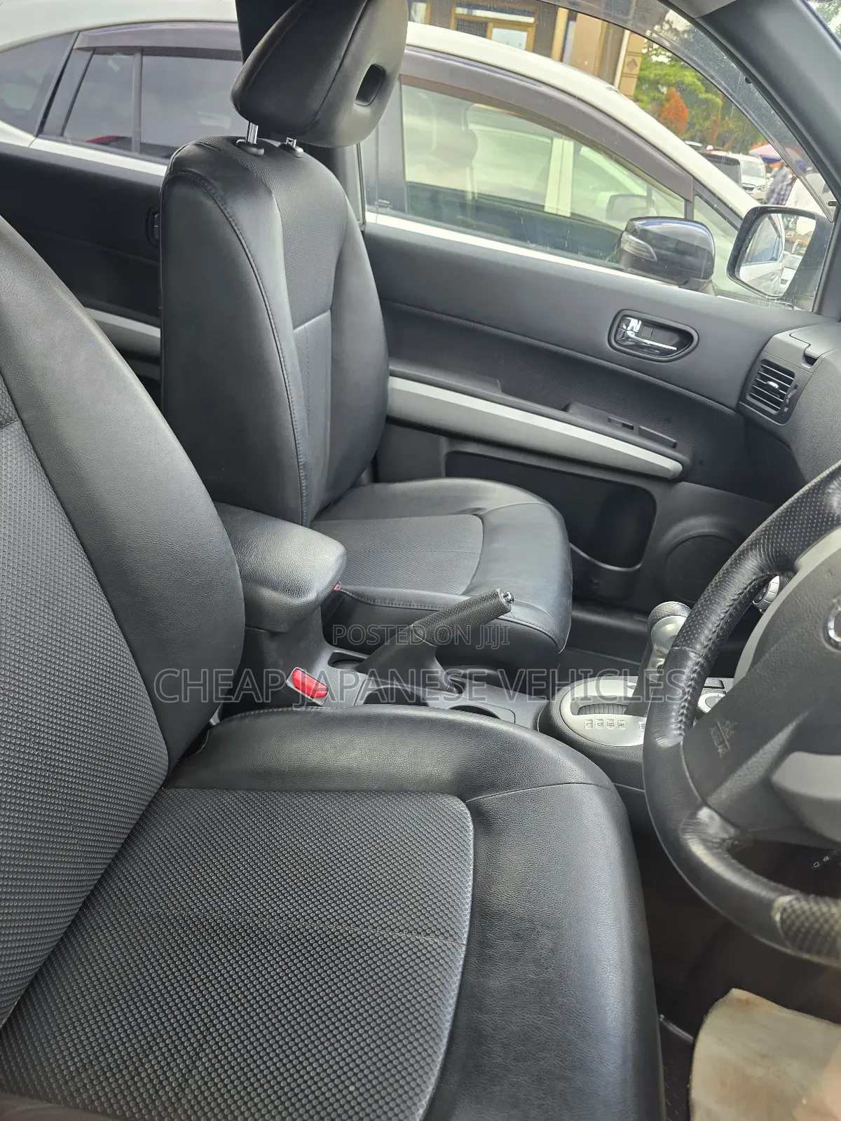 Nissan X-Trail 2.0 Petrol XE 2012 Gray