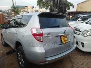Toyota Vanguard 2008 Silver