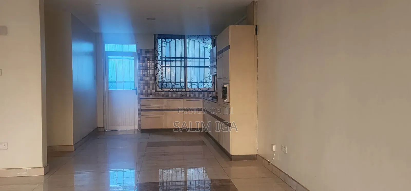 5bdrm Duplex in Kololo Property, Central Division for rent