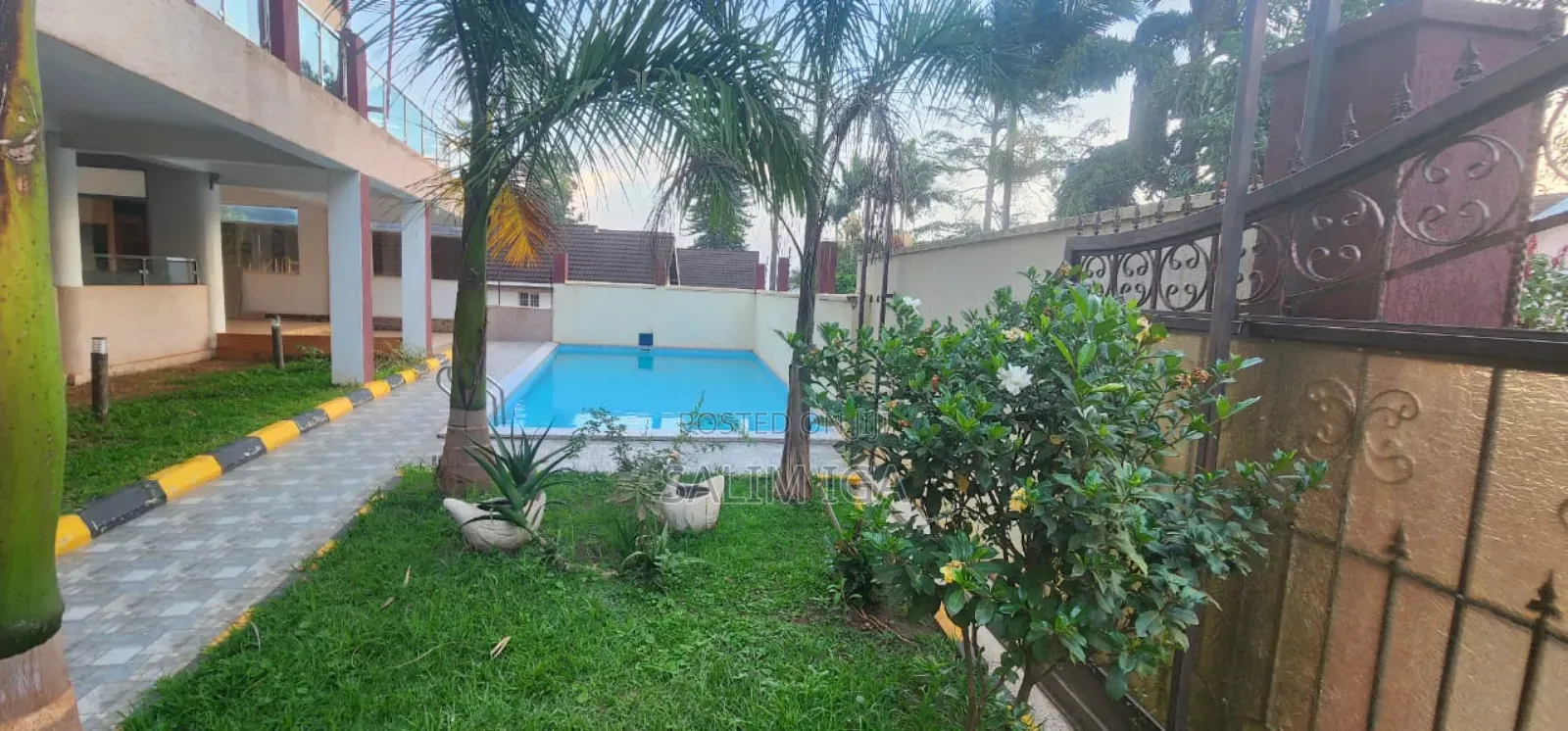 5bdrm Duplex in Kololo Property, Central Division for rent