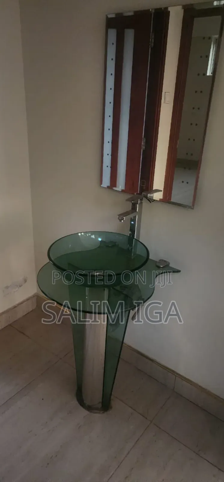 5bdrm Duplex in Kololo Property, Central Division for rent