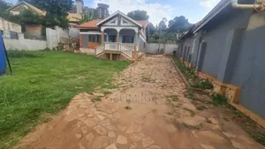 3bdrm Bungalow in Kololo Property, Central Division for rent