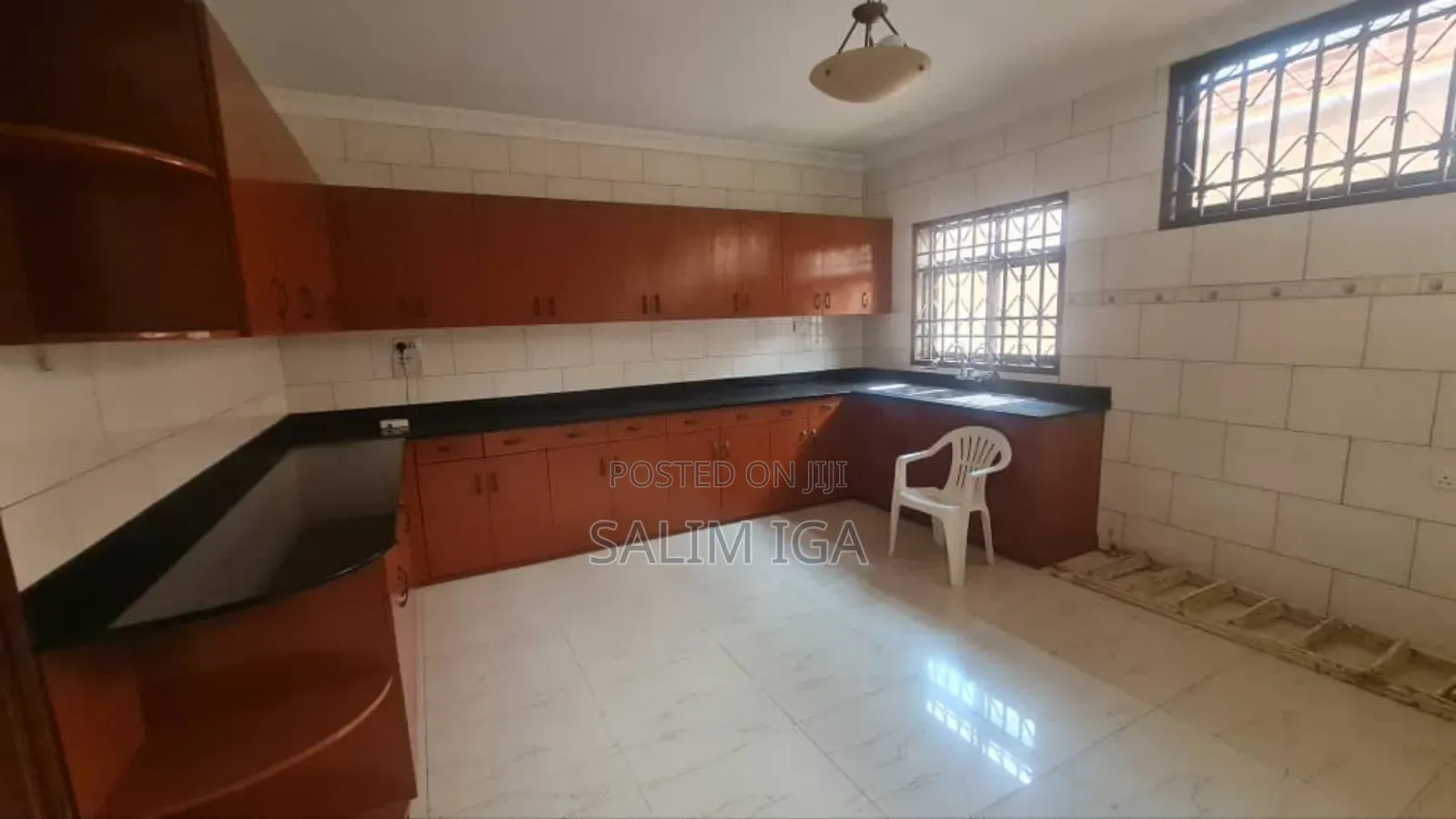 3bdrm Bungalow in Kololo Property, Central Division for rent