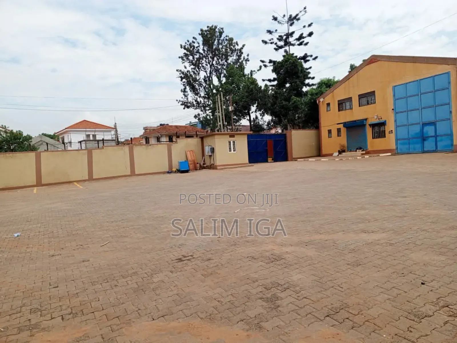 Spacious Warehouse for Rent