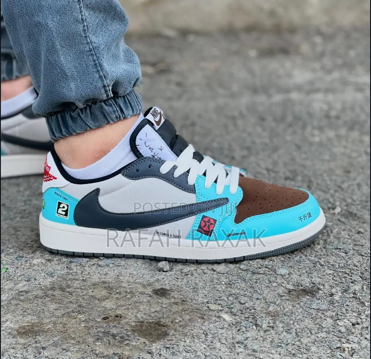 Original Nike Air Jordan 1 Low X Travis Scott Sneakers