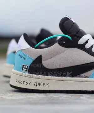 Nike Air Jordan 1 Low X Travis Scott Cactus Jack Sneakers