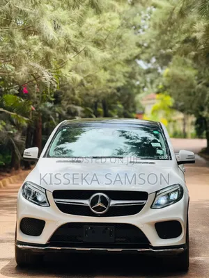 Photo - Mercedes-Benz GLE-Class GLE 350d 4MATIC 2018 White
