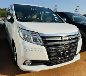 Photo - Toyota Noah 2.0 AWD (8 Seater) 2016 White