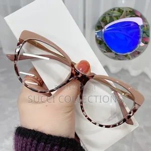 Photo - Photochromic Anti-Blue Light Ladies Glasses