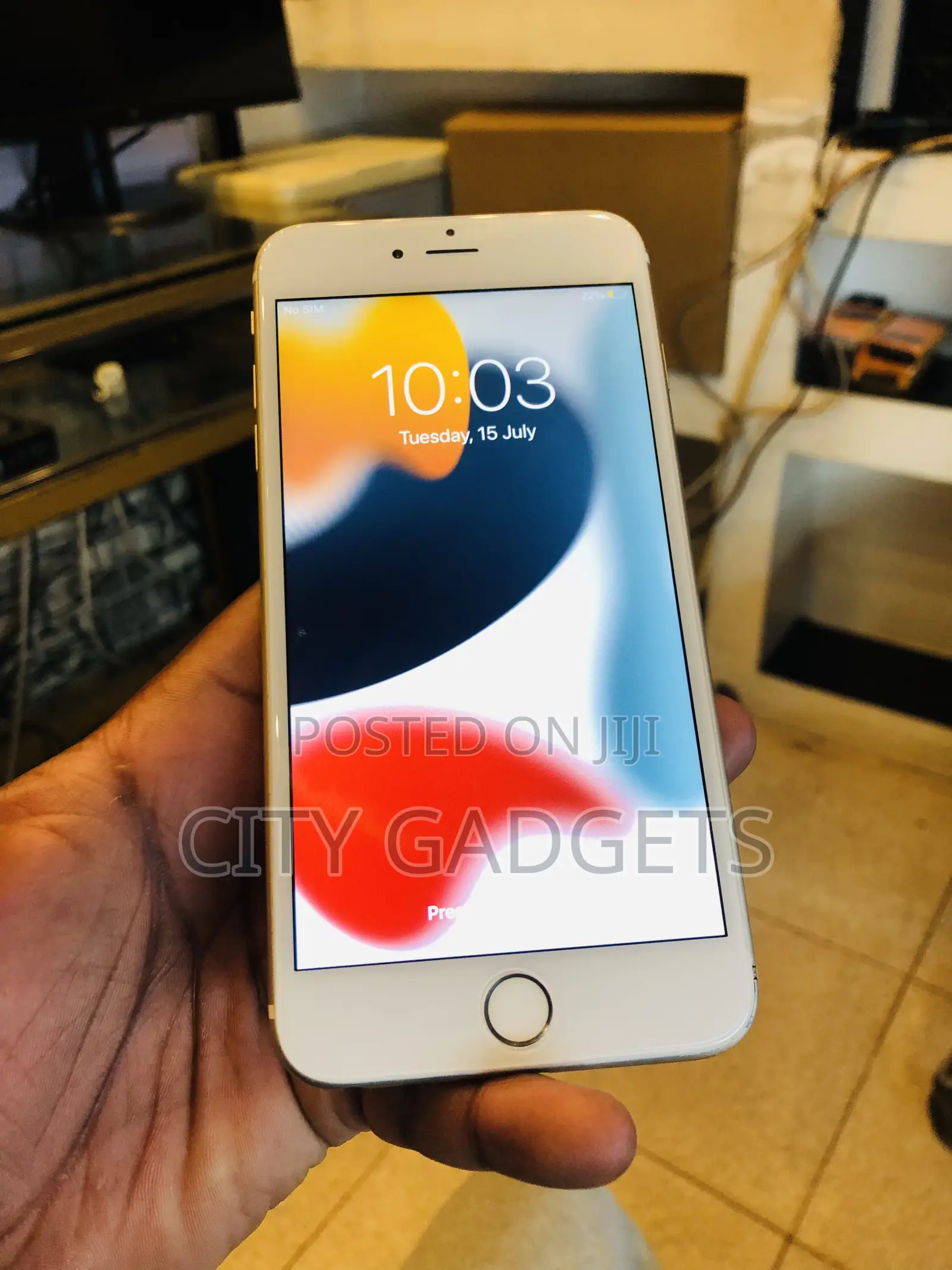 New Apple iPhone 6s Plus 64 GB Gold