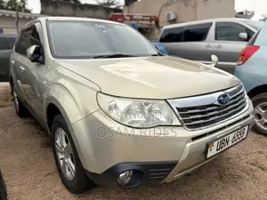 Photo - Subaru Forester 2009 Gold