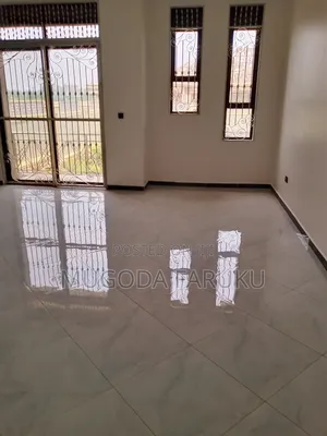 4bdrm Bungalow in Lavigton Estate, Central Division for sale