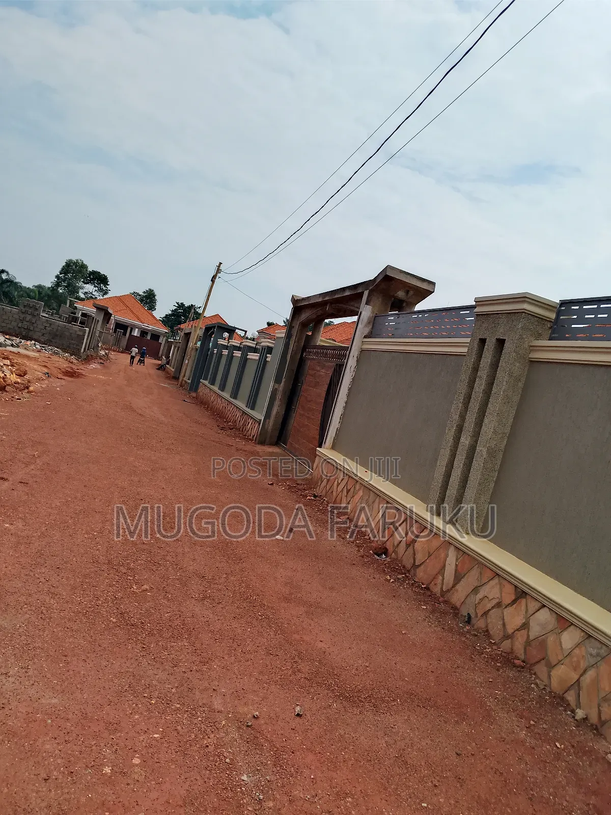 4bdrm Bungalow in Lavigton Estate, Central Division for sale