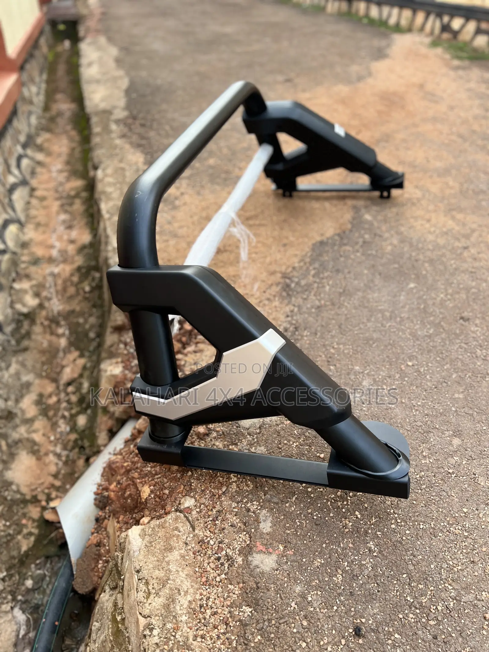 High Quality Stainless Steel Sport Roll Bar for Hilux