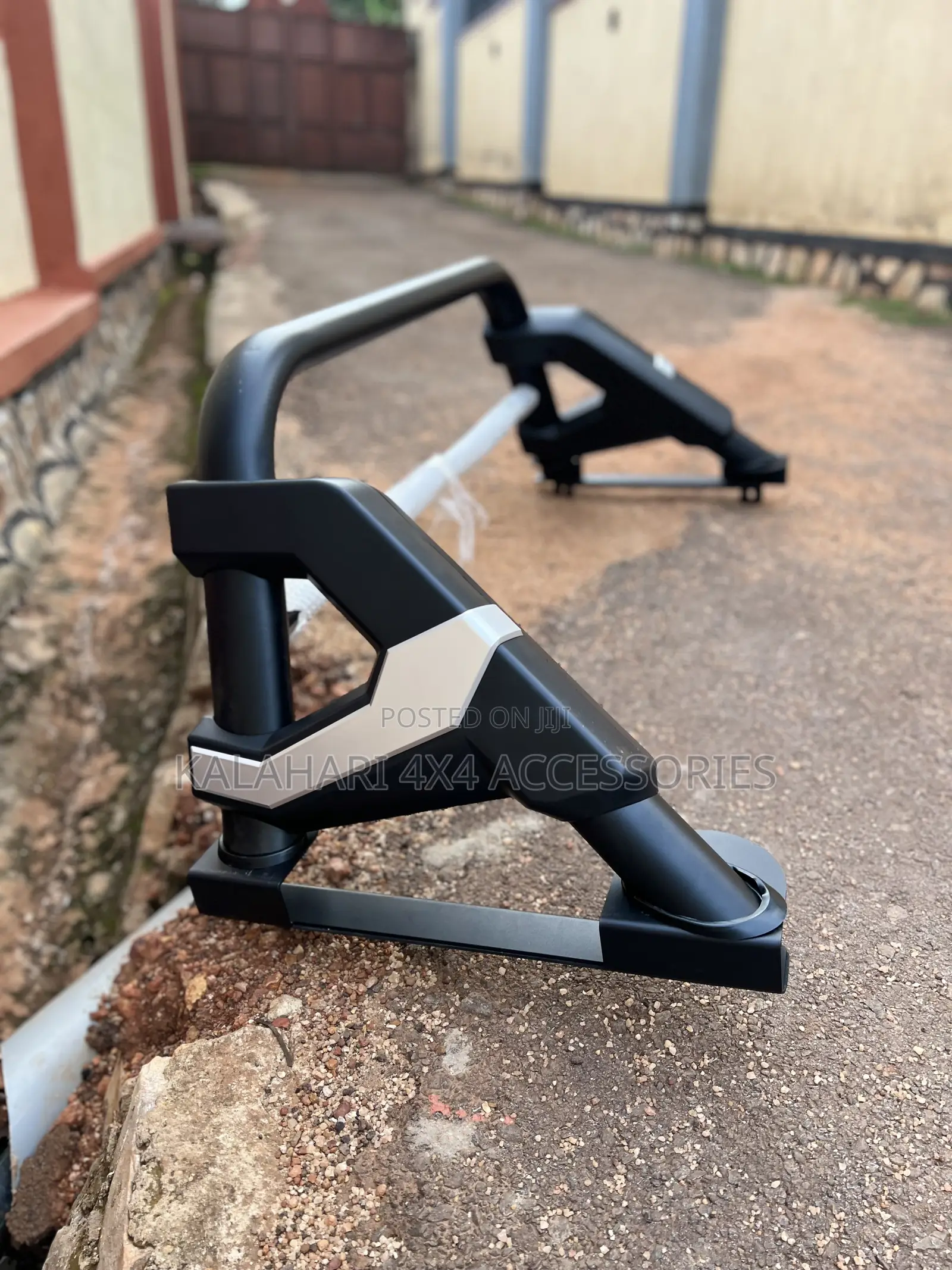 High Quality Stainless Steel Sport Roll Bar for Hilux