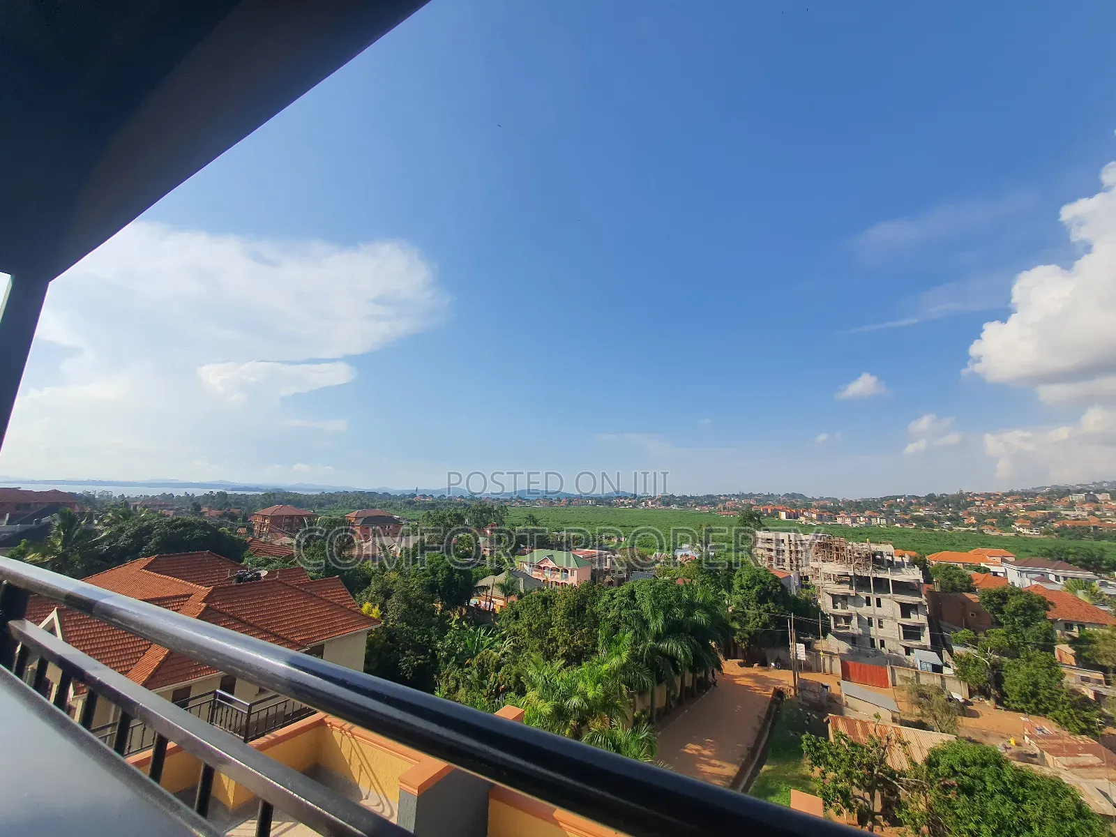 3bdrm Apartment in Muyenga, Makindye for rent