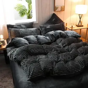 Duvet Cover / Velvet Material 4pics