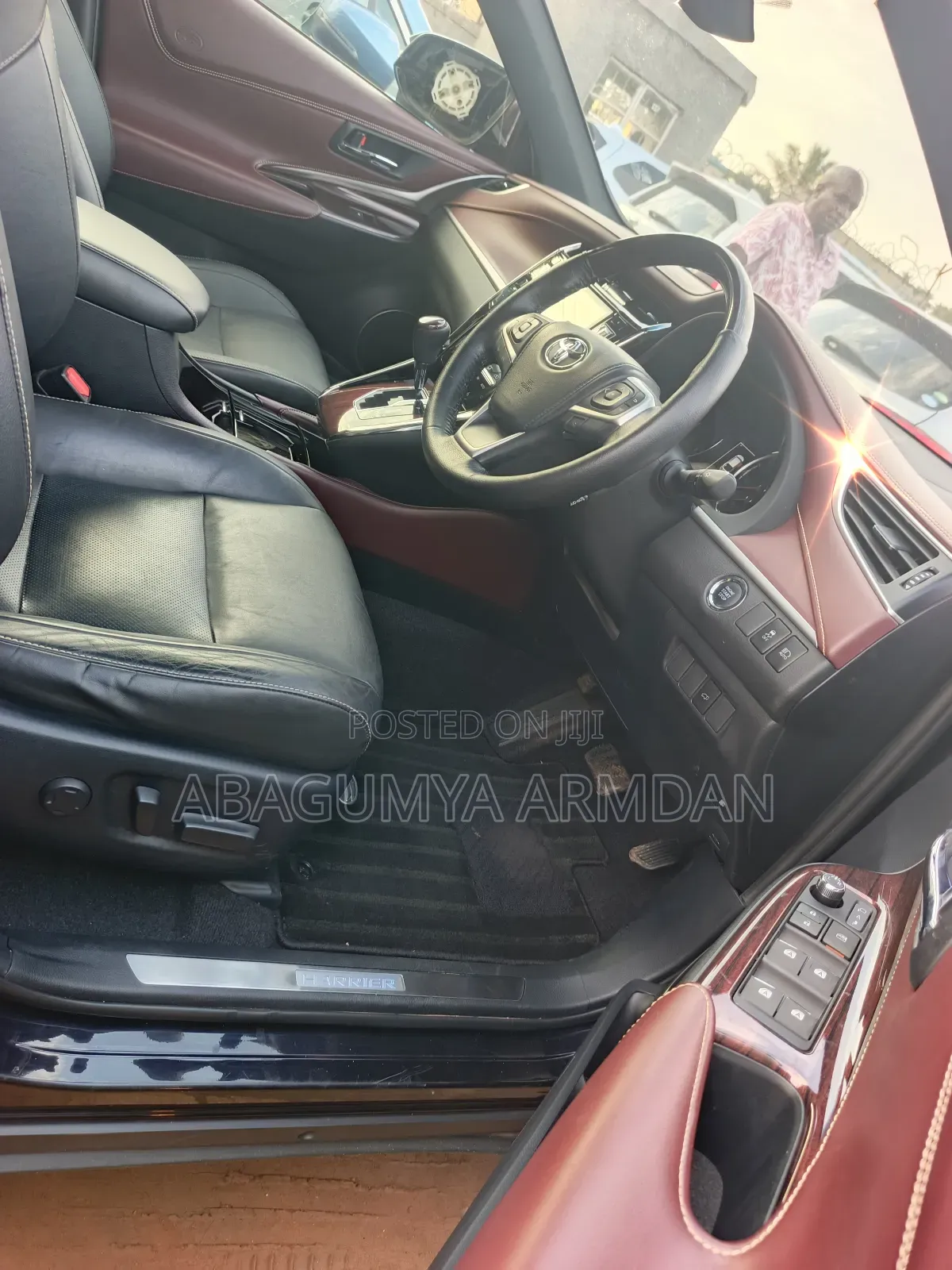 Toyota Harrier 2.0 2016 Black