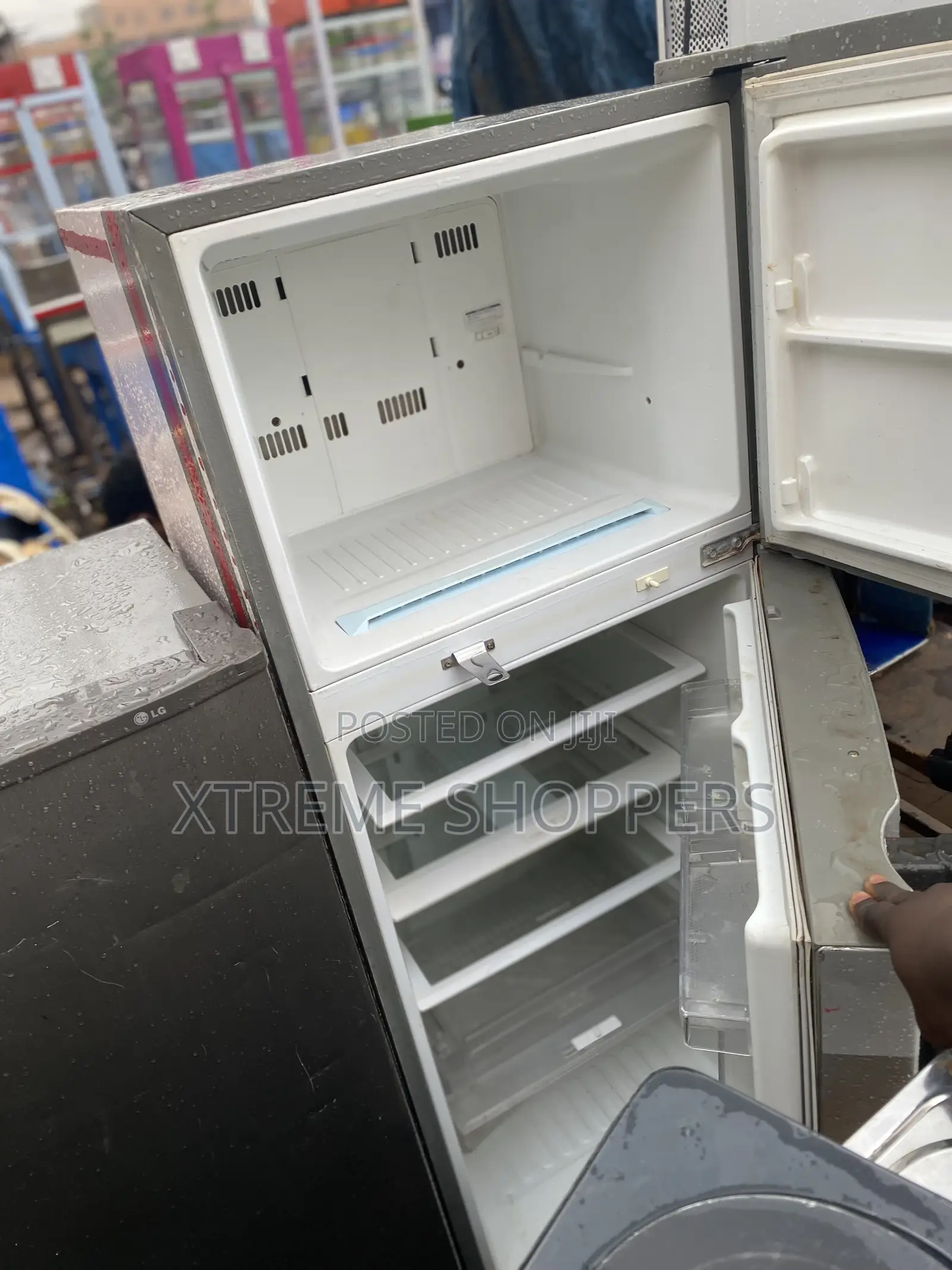Energy Saver / L.G/ Fridge/ Refrigerator/Brand