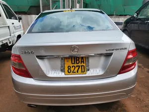 Mercedes-Benz C200 2010 Silver