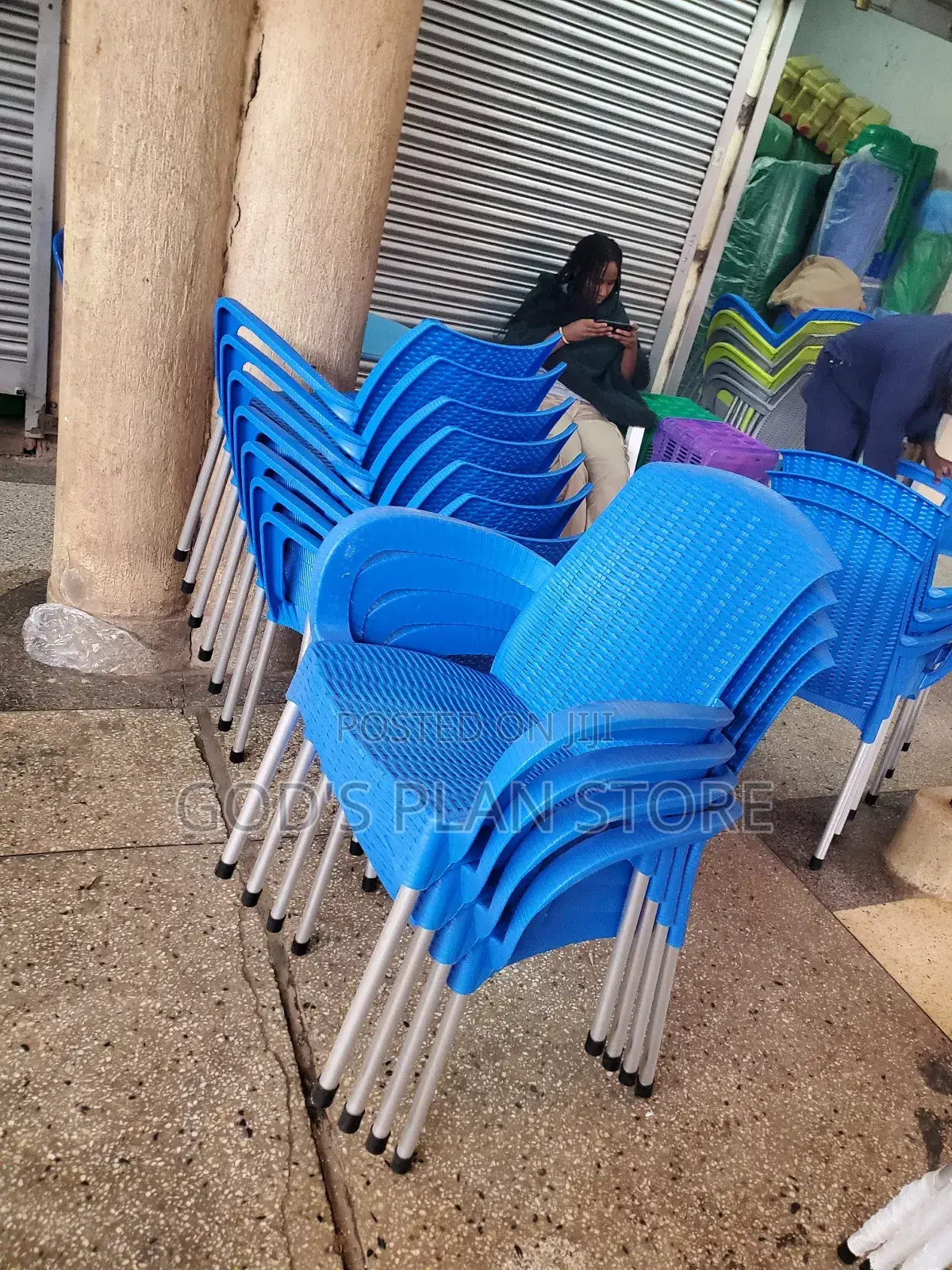Season Plastic Chairs Plastic Chairs