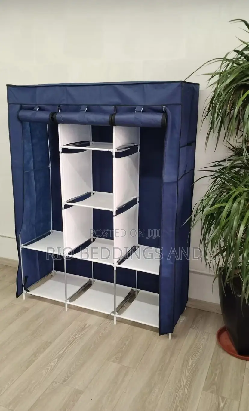 Metallic Closet / Metallic Wardrobe