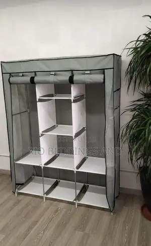 Metallic Closet / Metallic Wardrobe