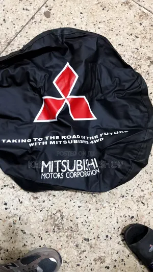 Photo - Mitsubishi Pajero Io Spare Tyre Cover