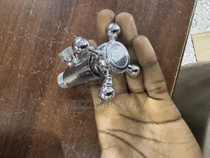 Original Maat Angle Valve