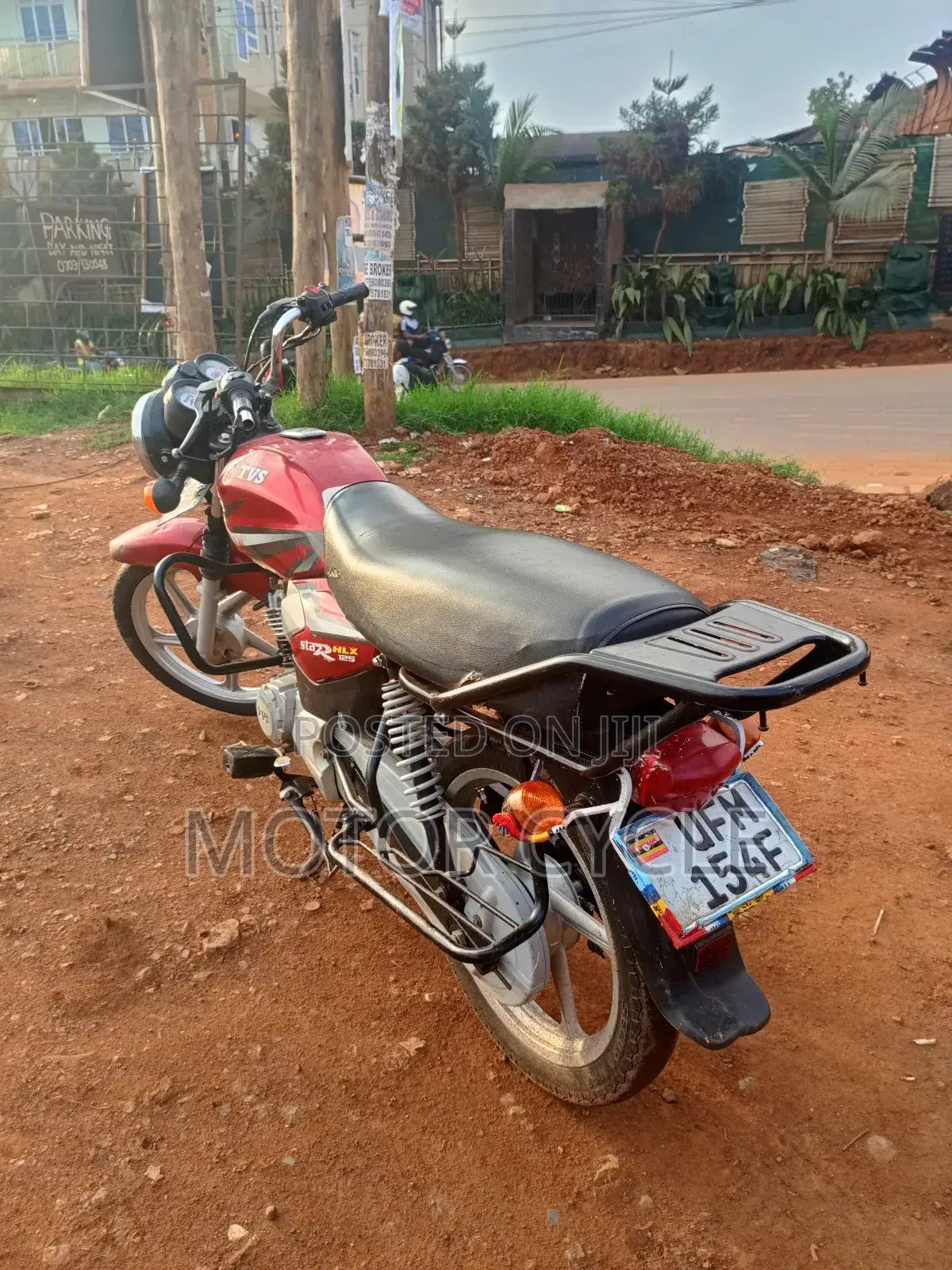 TVS HLX 125 2023 Red